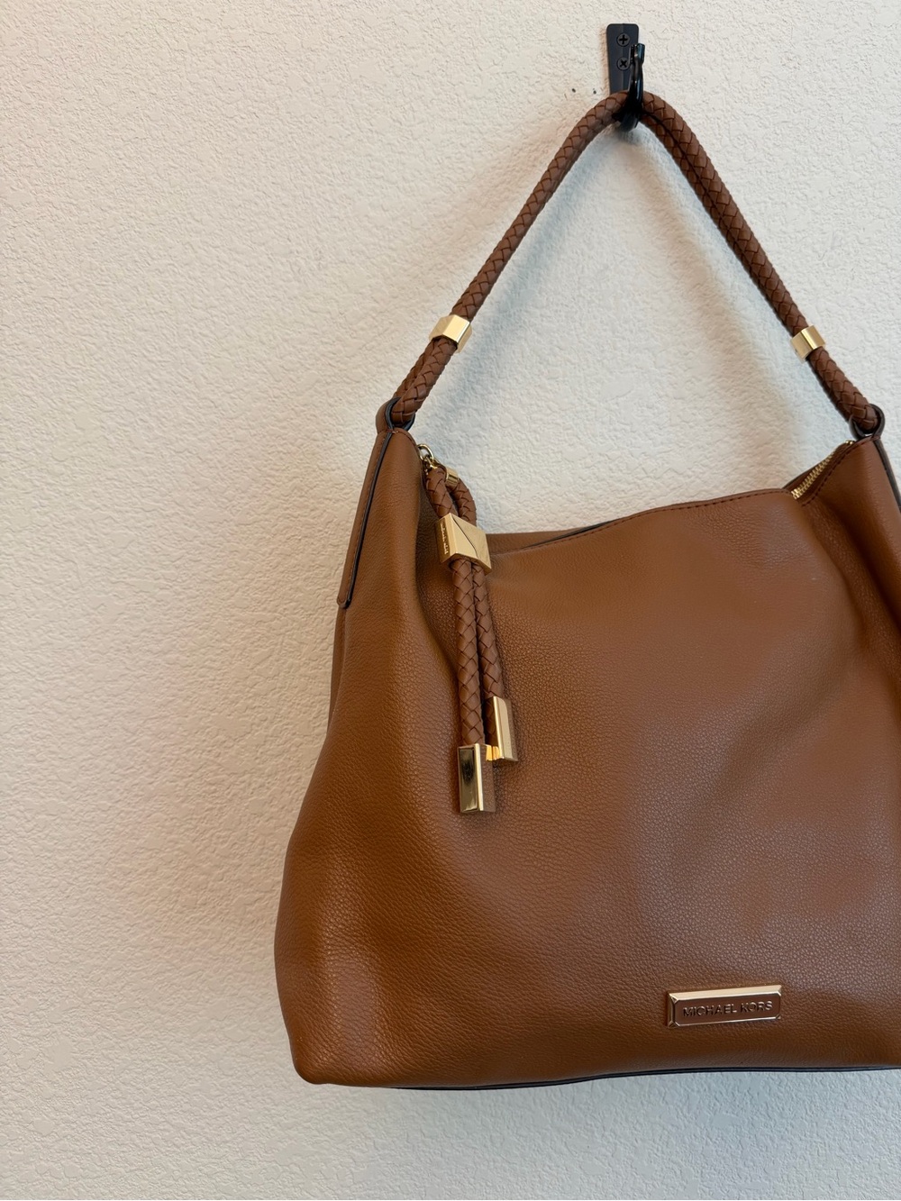 Michael Kors tan Kensington pebbled Braided-Handle shoulder with Gold Accents - Picture 2 of 15